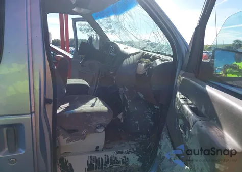 1998 Ford E-250 Recreational из США, поврежденный, VIN 1FDNE24L2WHA37080